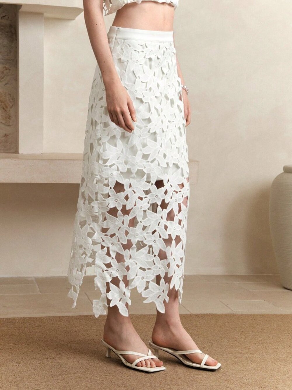 White Elegant Women's 3d Floral Lace Fabric Hollow Flower Pattern Skirt - Picture 6 of 7